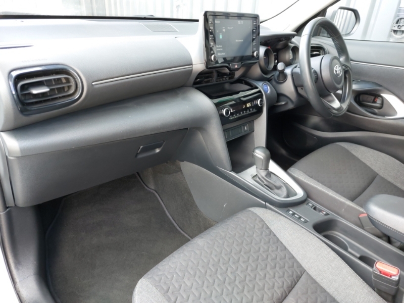 Toyota Yaris Cross 1.5 Hybrid Icon Cvt MD72KXY White #5