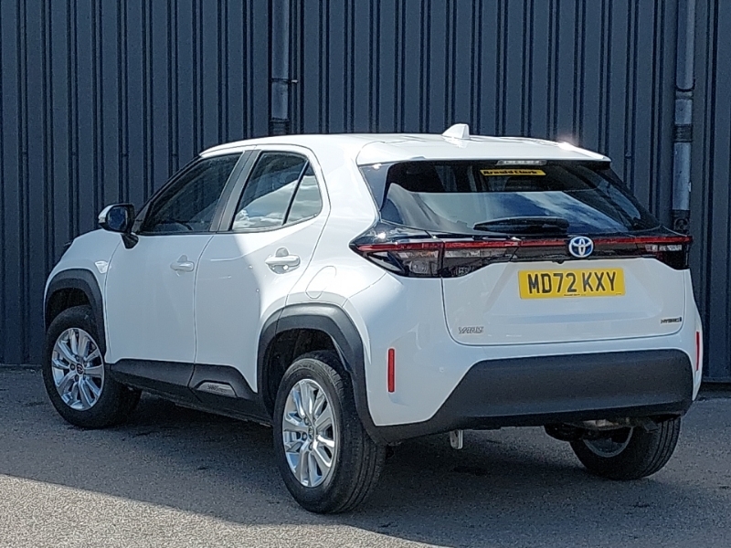 Toyota Yaris Cross 1.5 Hybrid Icon Cvt MD72KXY White #2