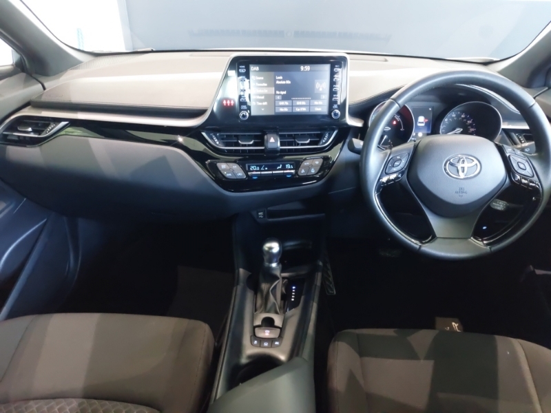 Toyota C-Hr 1.8 Hybrid Icon Cvt LM23ZVT White #3