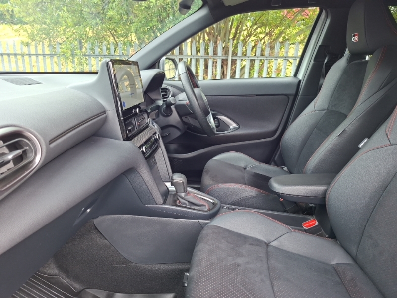 Toyota Yaris Cross 1.5 Hybrid 130 Gr Sport Cvt Grey #5
