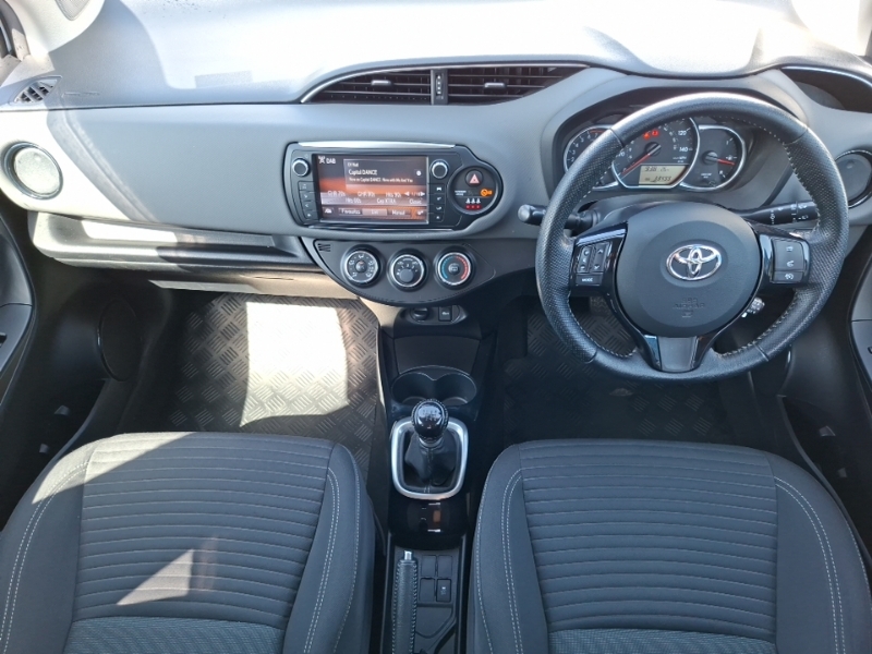 Toyota Yaris 1.33 Vvt-i Design SK16XXG White #3