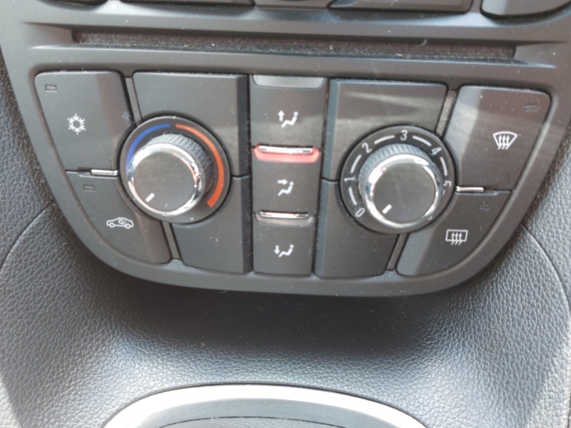 Vauxhall Meriva 1.4I 16V Life Red #14