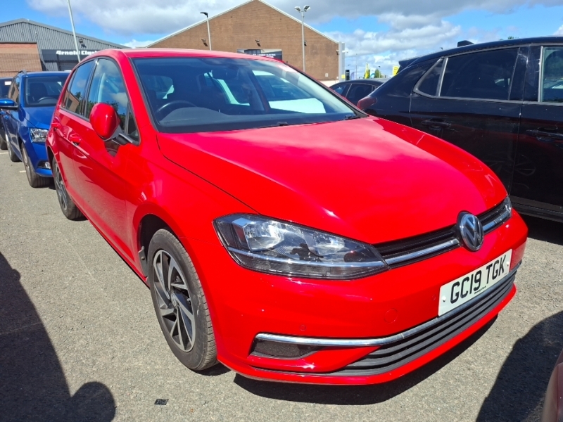 Volkswagen Golf 1.0 Tsi 115 Match Dsg Red