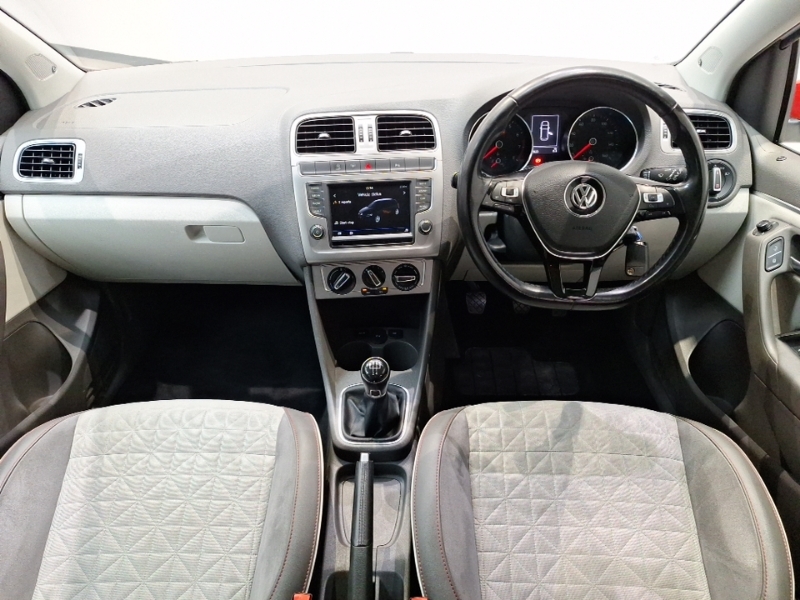 Volkswagen Polo 1.2 Tsi R-line ND67KRV White #3