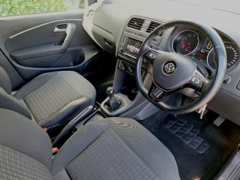 Volkswagen Polo 1.2 Tsi Se Black #6