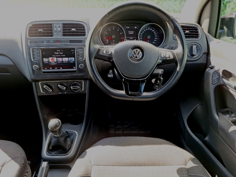 Volkswagen Polo 1.2 Tsi Se Black #5