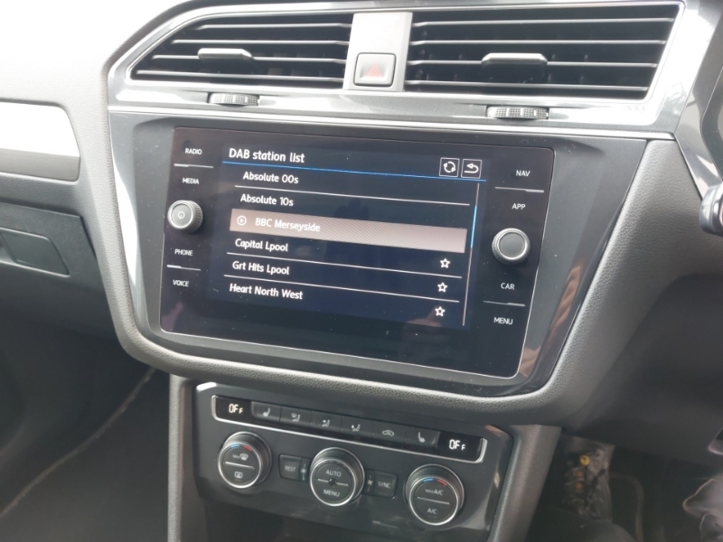 Volkswagen Tiguan Allspace 2L Match Grey #11