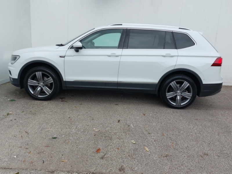 Volkswagen Tiguan Allspace 2.0 Tdi 4Motion Match Dsg White #4