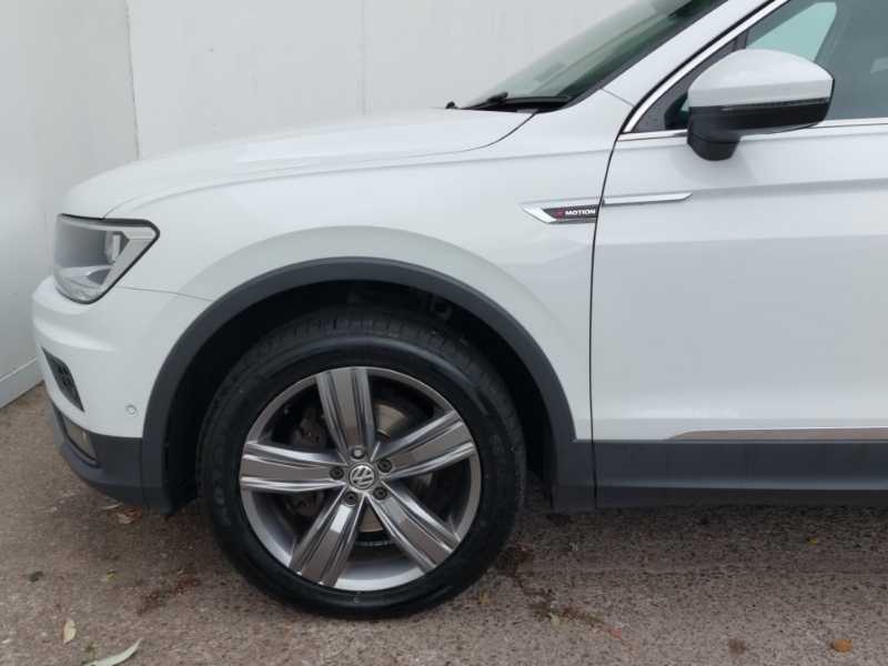 Volkswagen Tiguan Allspace 2L Match Grey #19