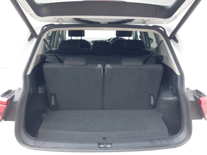 Volkswagen Tiguan Allspace 2L Match Grey #18