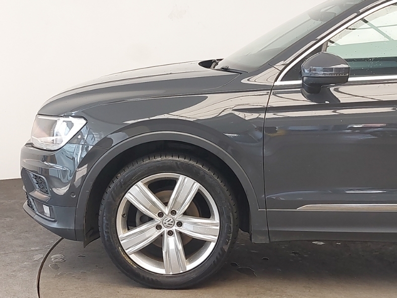 Volkswagen Tiguan 1.5 Tsi 150Ps R-line Tech Evo Dsg Black #19