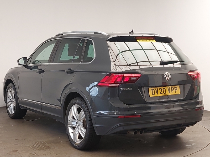 Volkswagen Tiguan 1.5 Tsi 150Ps R-line Tech Evo Dsg Black #2