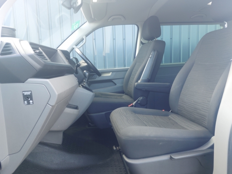 Volkswagen Transporter Shuttle 2.0 Tdi 150Ps Se Minibus Dsg Blue #5