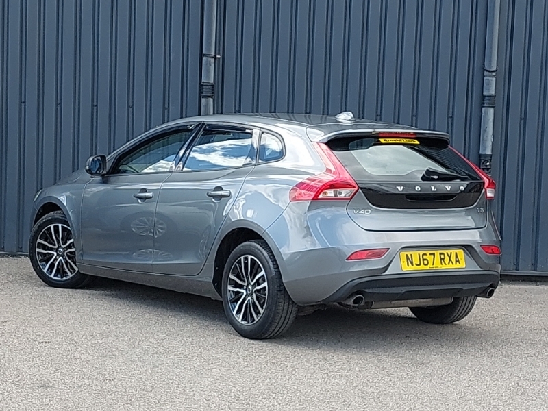Volvo V40 T3 152 Momentum Nav Plus Grey #2