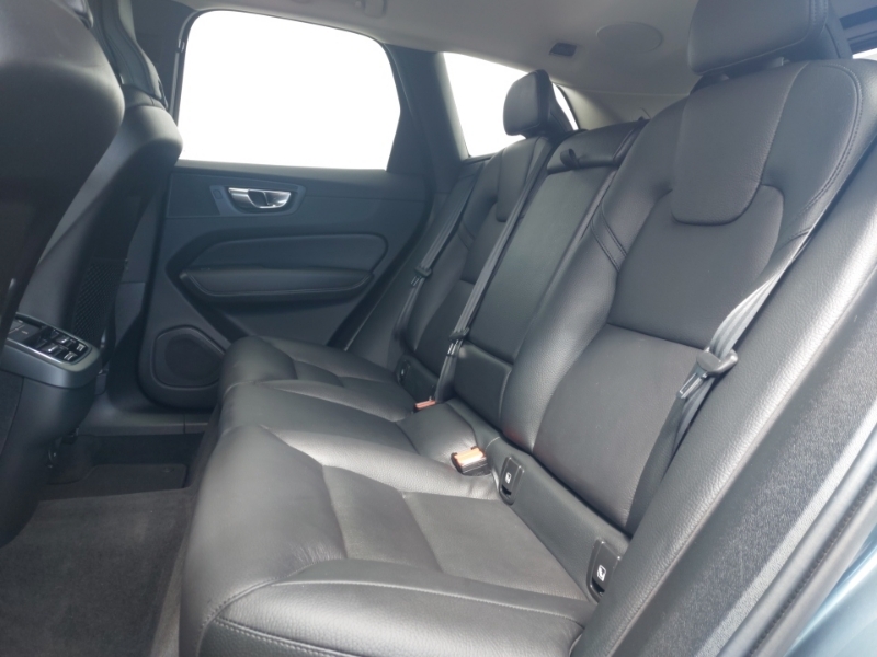 Volvo XC60 Suv 2.0 T5 R-design Nav Euro 6 Ss 201 Black #6