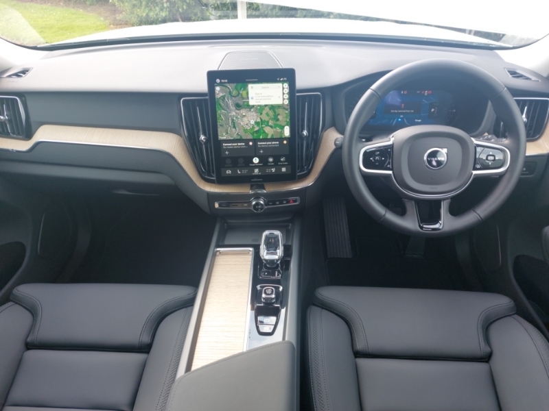 Volvo XC60 2.0 T6 350 Phev Plus Dark Awd Geartronic White #3