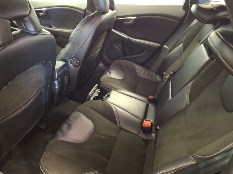 Volvo V40 T2 122 R Design Blue #6