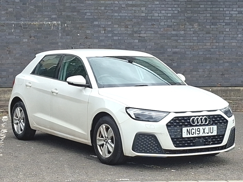 Audi A1 1.0 Tfsi Se White