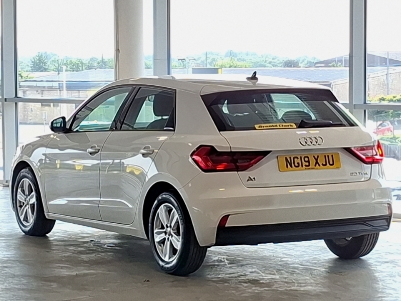 Audi A1 1.0 Tfsi Se NG19XJU White #2