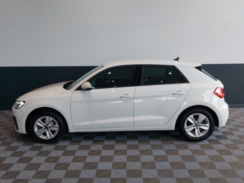 Audi A1 25 Tfsi Technik WJ72HMF White #4
