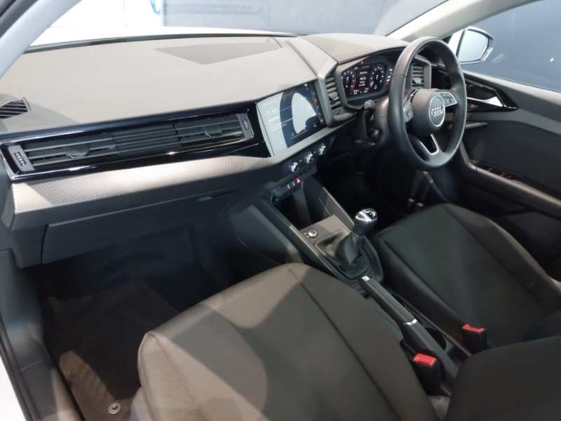 Audi A1 25 Tfsi Technik WJ72HMF White #5