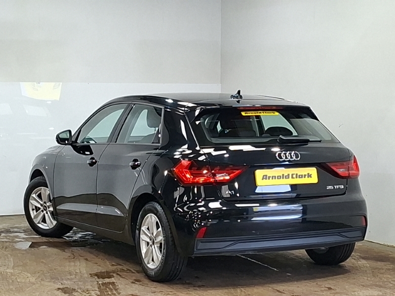 Audi A1 25 Tfsi Technik RO73GJX Black #2