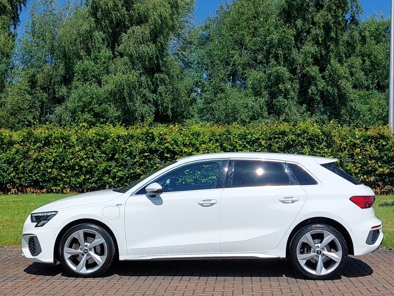 Audi A3 40 Tfsi E S Line S Tronic SH23YSK White #4