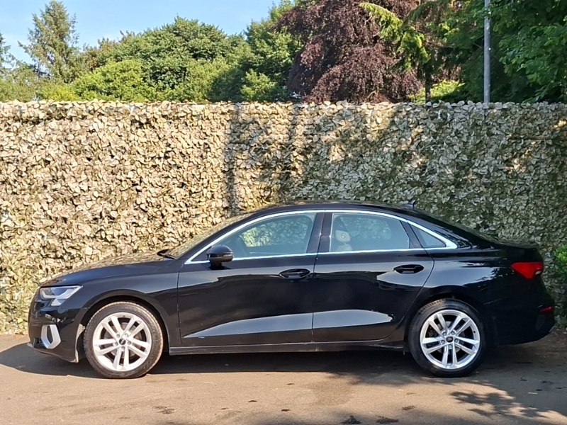 Audi A3 35 Tfsi Sport S Tronic YB73XRK Black #4
