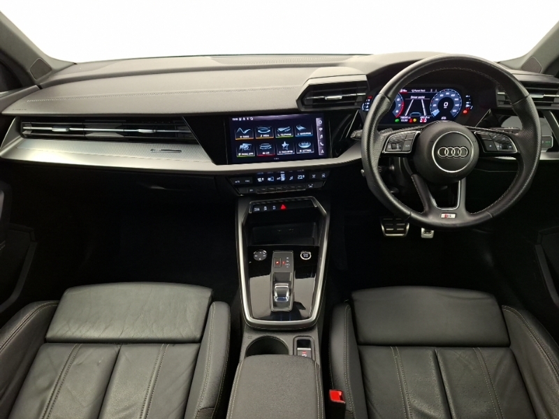Audi A3 35 Tfsi S Line S Tronic RJ72FZV Black #3