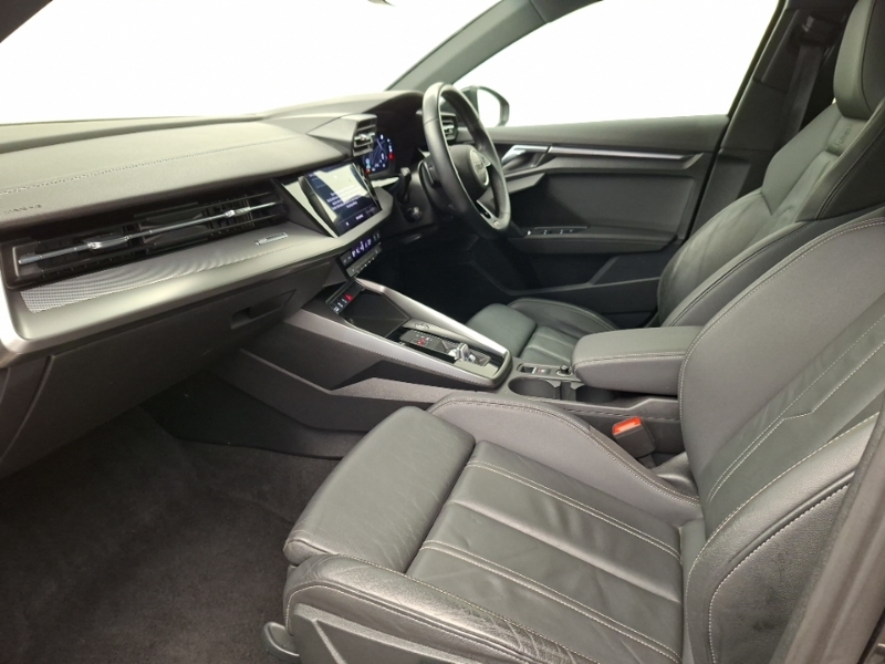 Audi A3 35 Tfsi S Line S Tronic RJ72FZV Black #5