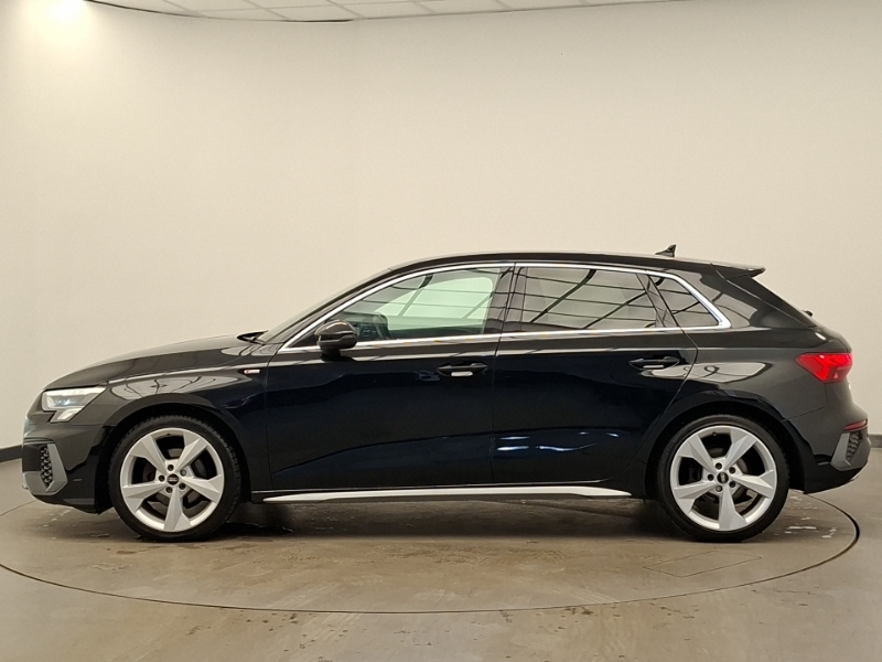 Audi A3 35 Tfsi S Line S Tronic RJ72FZV Black #4