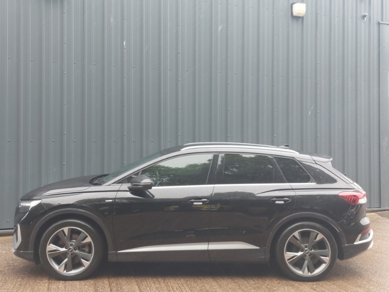 Audi Q4 E Tron 150Kw 40 82Kwh S Line Black #4