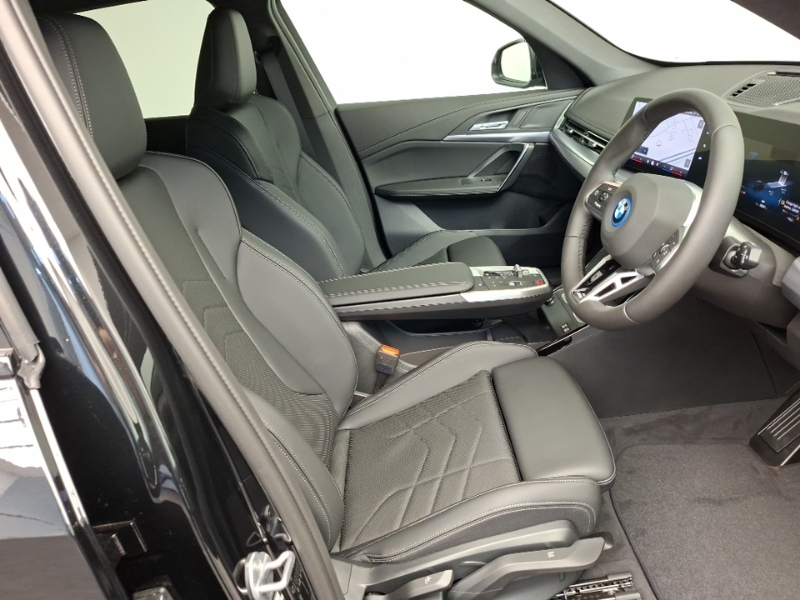 BMW iX1 150Kw Edrive20 M Sport 65Kwh Black #6