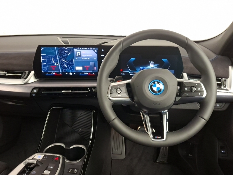 BMW iX2 150Kw Edrive20 M Sport 65Kwh Blue #5