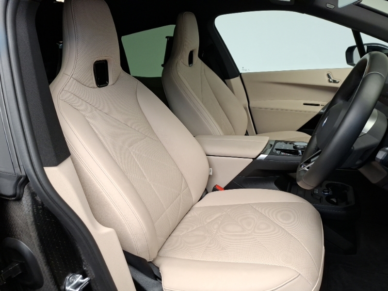 BMW iX 240Kw Xdrive40 M Sport 76.6Kwh White #11