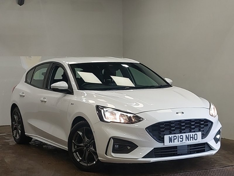 Ford Focus 1.0 Ecoboost 125 St-line White