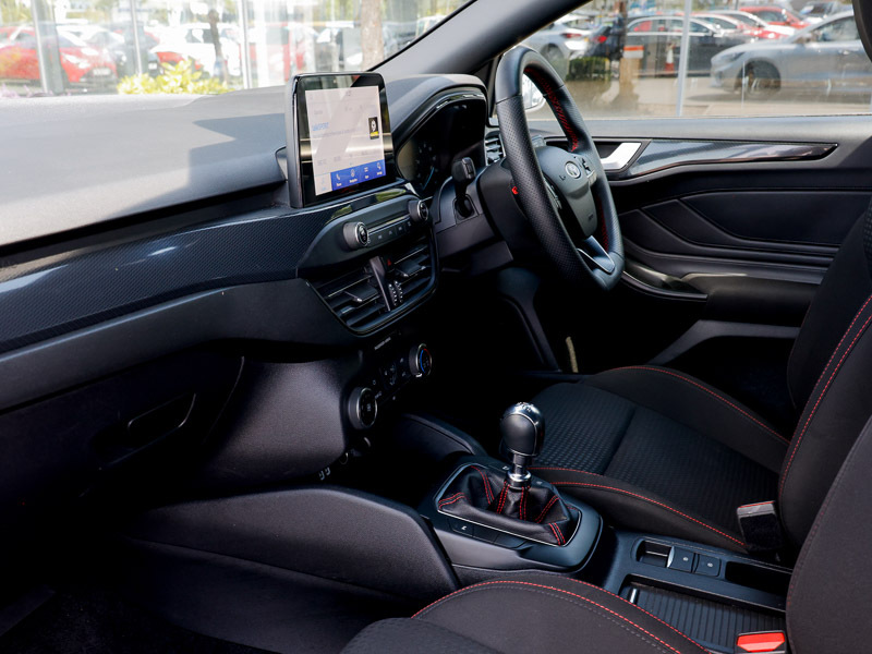 Ford Focus 1.0T Ecoboost Mhev St-line Vignale Estate Petr Black #16