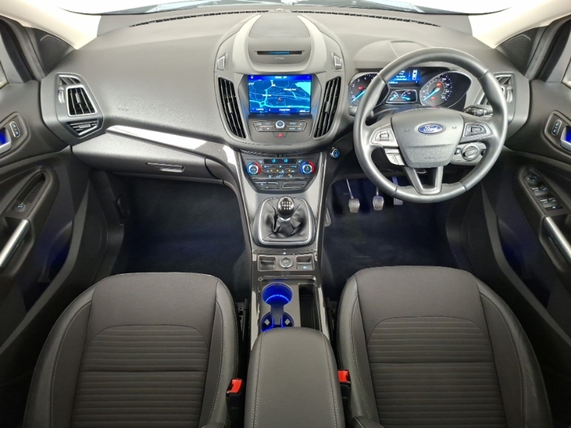 Ford Kuga 1.5 Ecoboost Titanium Edition 2Wd Black #3