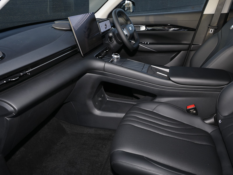 Geely Starray 1.5 Em-i Ultra Black #5