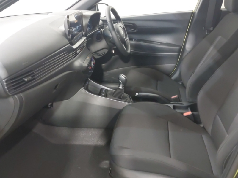 Hyundai I20 1.0T Gdi 90 Black Line SO26AOU Yellow #5