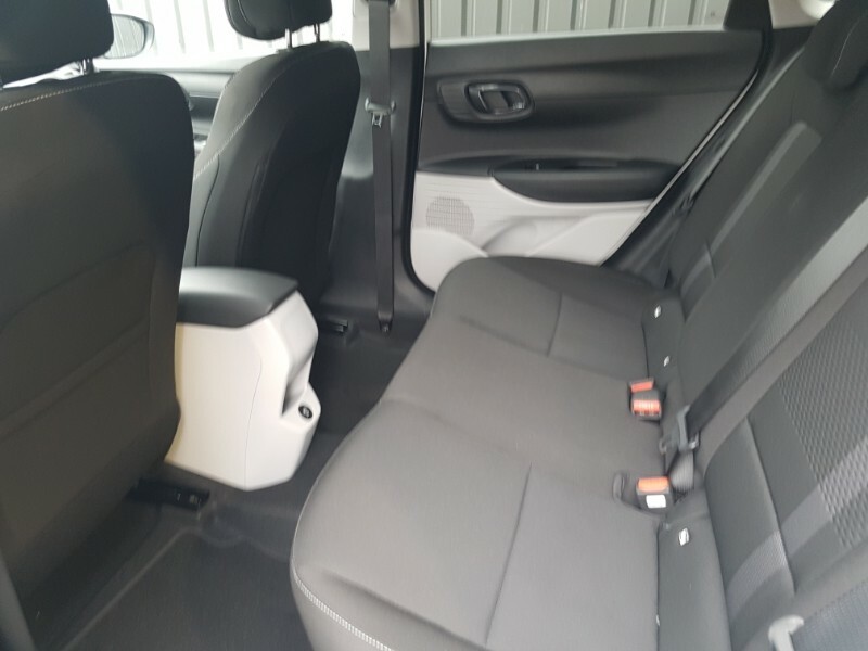 Hyundai I20 1.0T Gdi 90 Tech Line SW26PZJ White #6