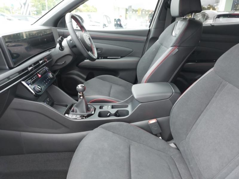 Hyundai Tucson 1.6T 150 N Line White #5