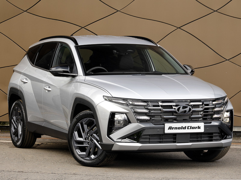 Hyundai Tucson 1.6T 239 Hybrid Black Line Silver