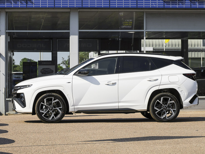 Hyundai Tucson 1.6T 150 N Line Edition White #4