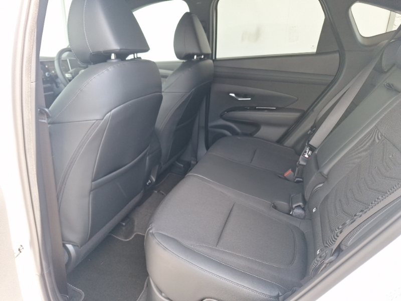 Hyundai Tucson 1.6T 239 Hybrid Black Line White #6