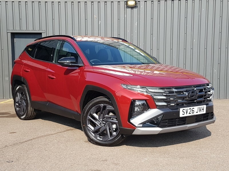 Hyundai Tucson 1.6T 239 Hybrid Black Line Red