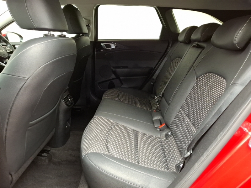 Kia Ceed 1.5T Gdi Isg 138 3 Dct Red #6