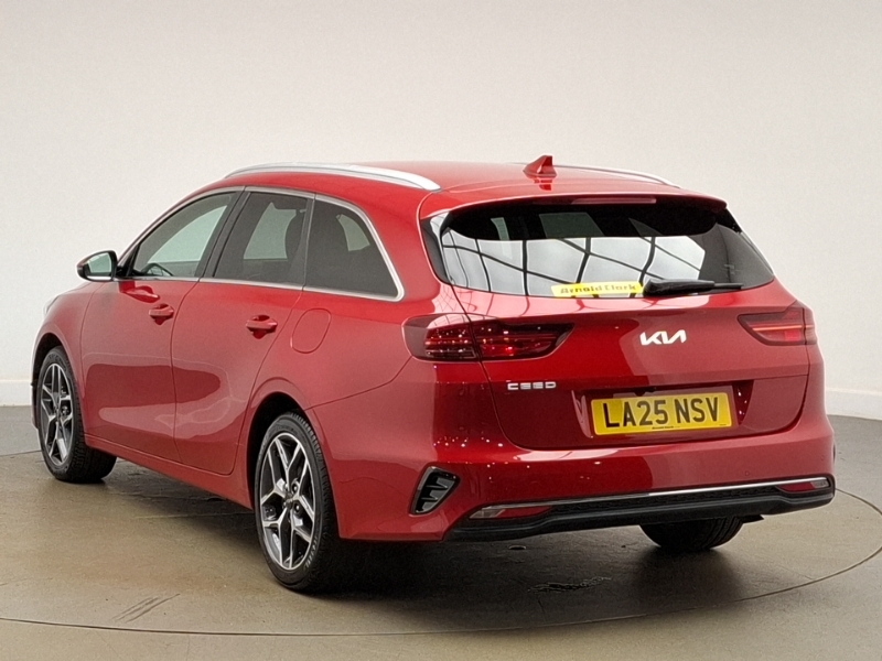 Kia Ceed 1.5T Gdi Isg 138 3 Dct Red #2
