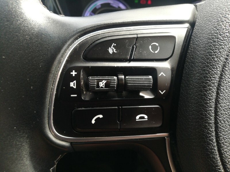 Kia Niro 1.6 Gdi 2 Suv Hybrid Dct White #12