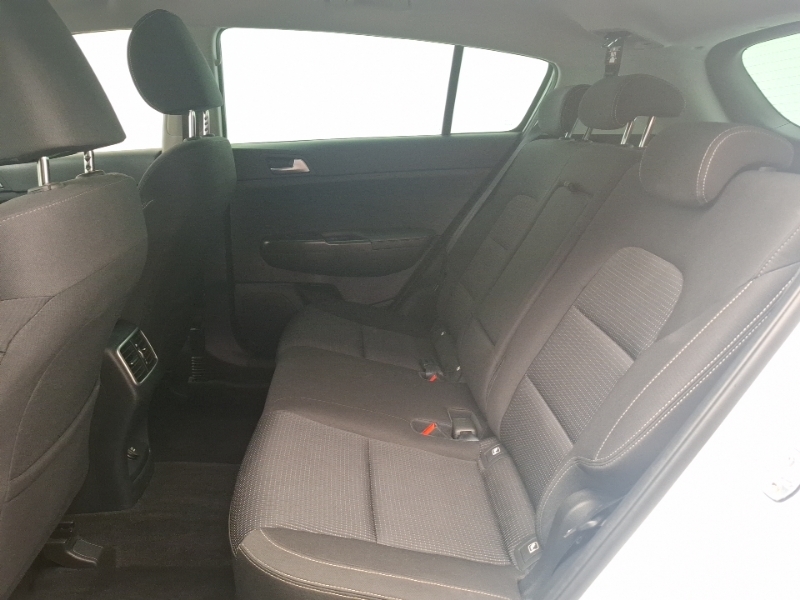Kia Sportage 1.6 Gdi Isg 2 CJ19CVS White #6